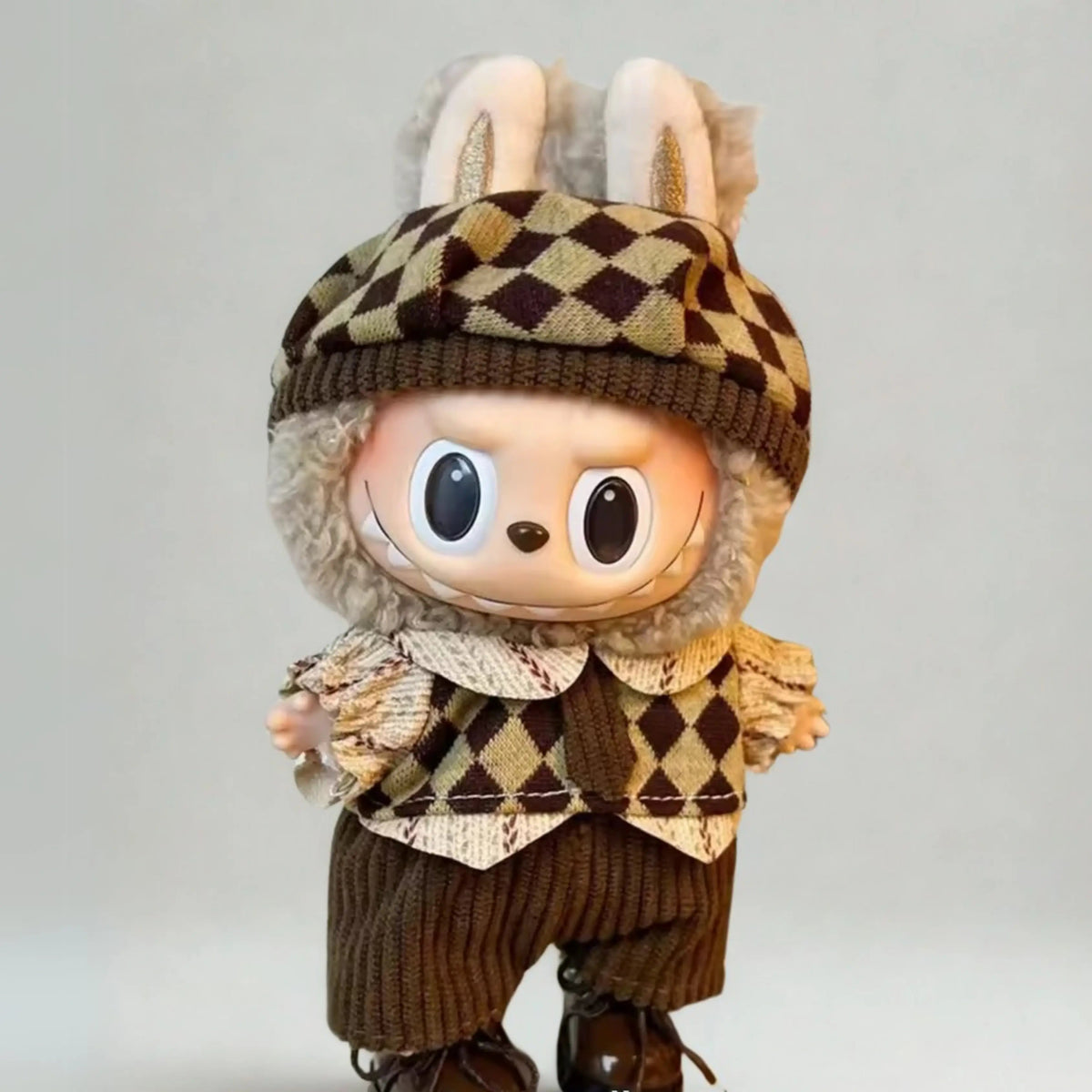 Kit Roupa Xadrez e Acessório para Labubu Popmart - ZBaby