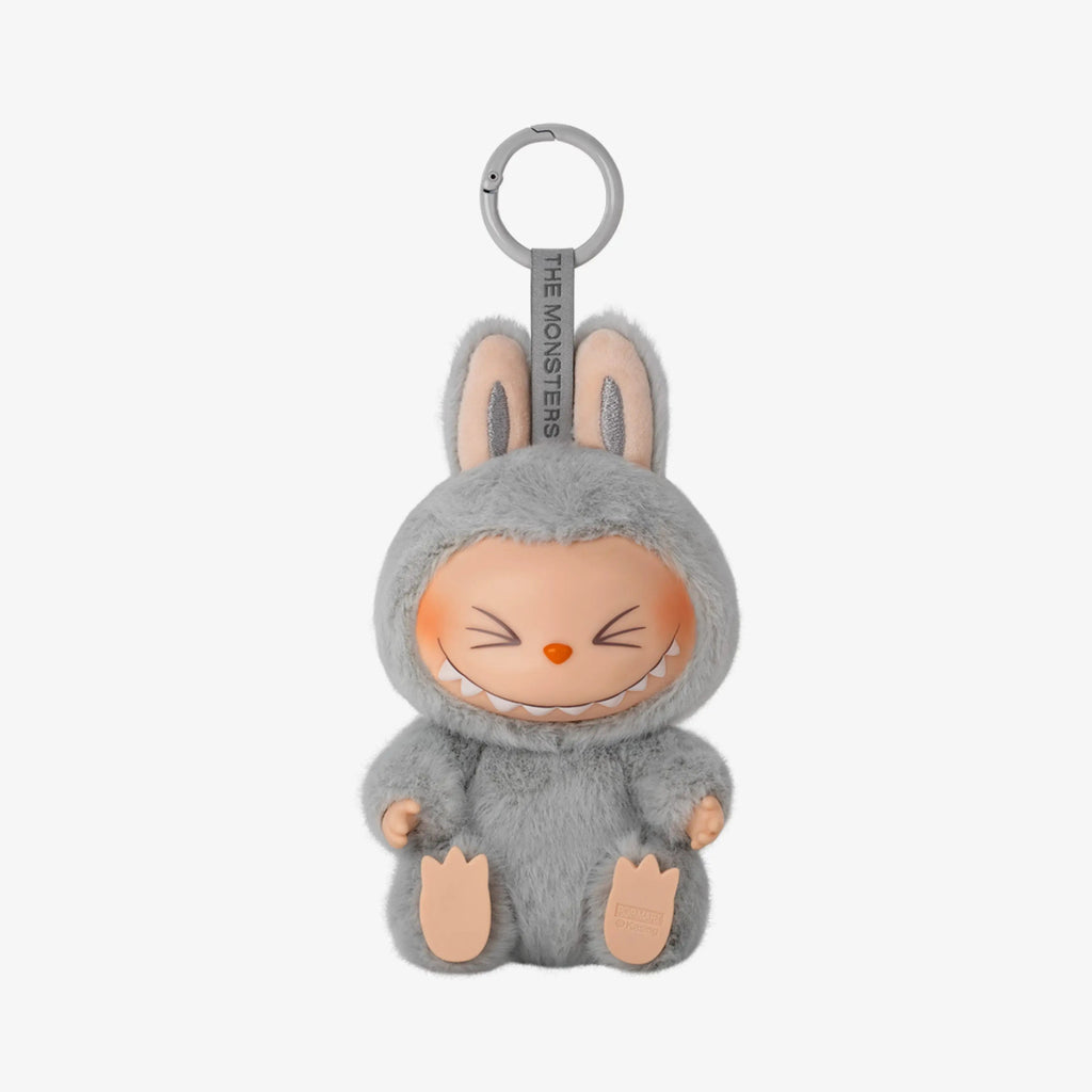 Labubu cinza da coleção Popmart Have A Seat com sorriso largo e olhos fechados, toy art raro